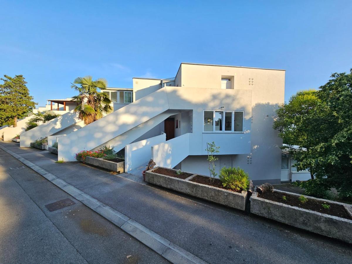Apartman Carnevalus غييكا المظهر الخارجي الصورة